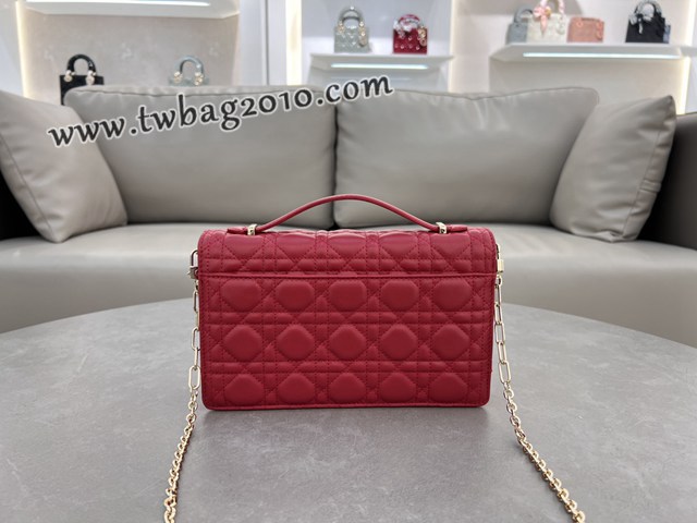 Dior专柜2024新款迪奥高仿原单黑色漆皮革藤格纹Miss肩背斜挎手提包 djfk1329